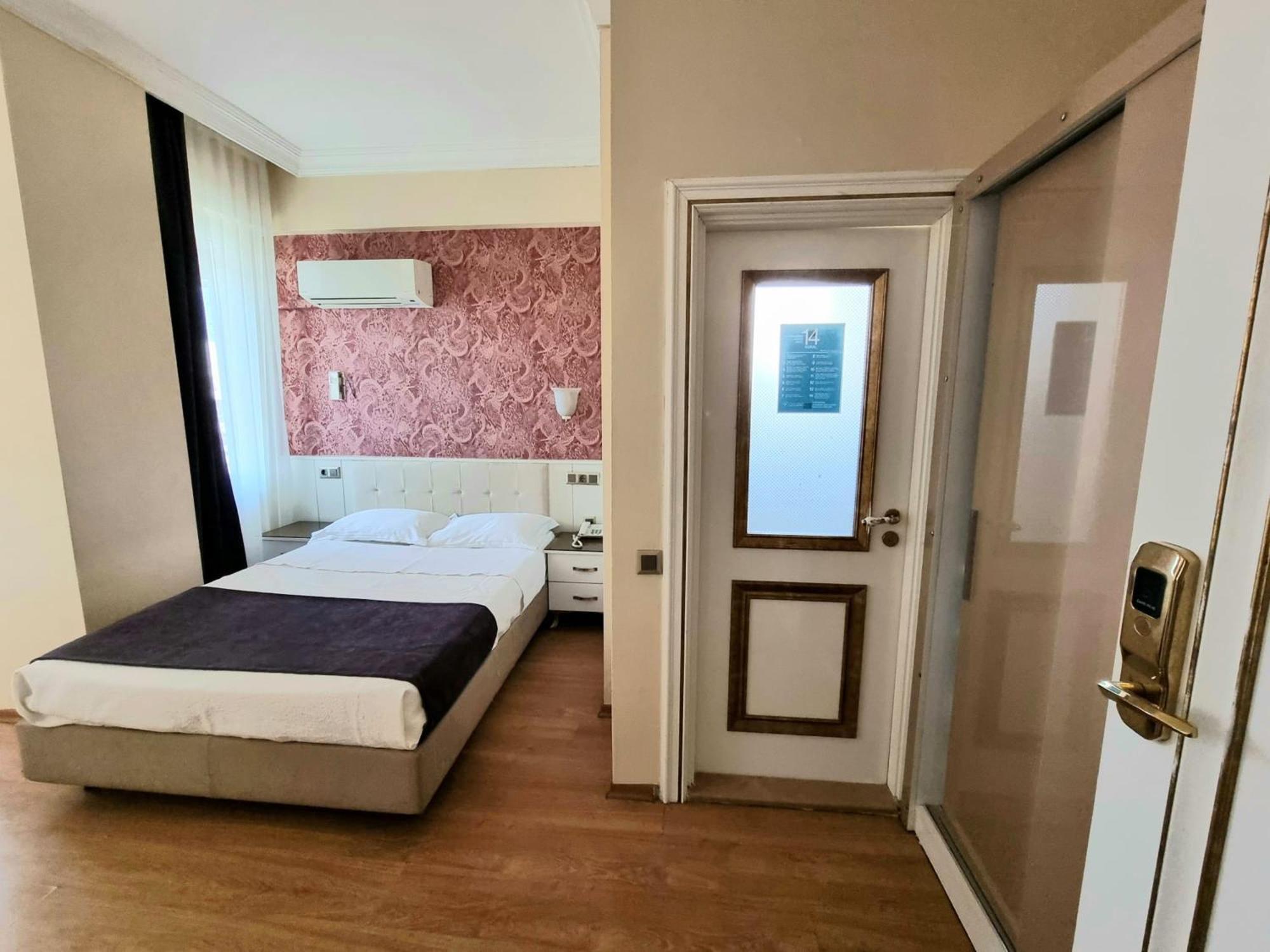 Perlo Hotel City Antalya Kültér fotó